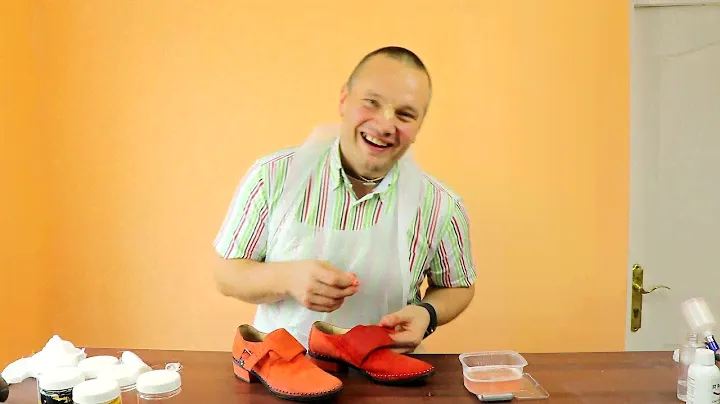 Как правильно почистить замшу кораллового цвета. Jimmy Choo